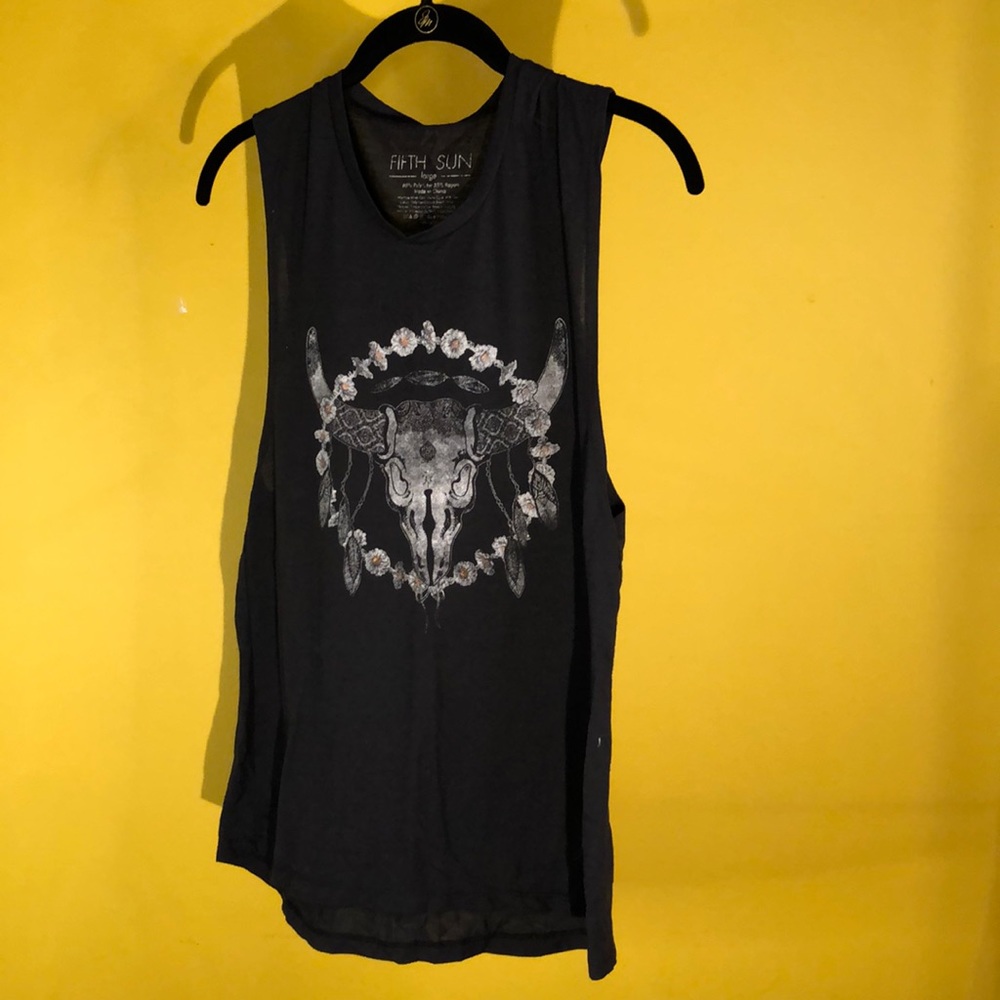 Sleeveless graphic printed muscle tank